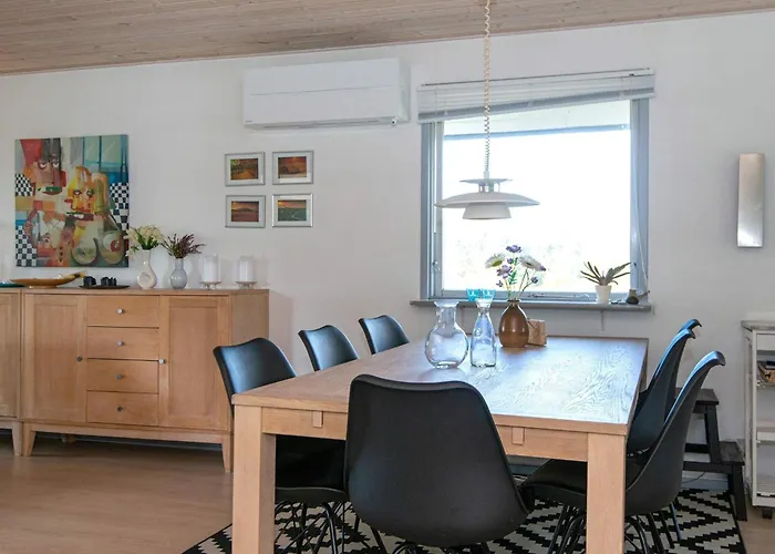 7 Person In Knebel-by Traum Knebel